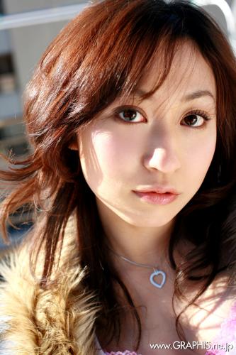 [Graphis] First Gravure 初脱ぎ娘 No041 Momo Yoshizawa 吉沢もも